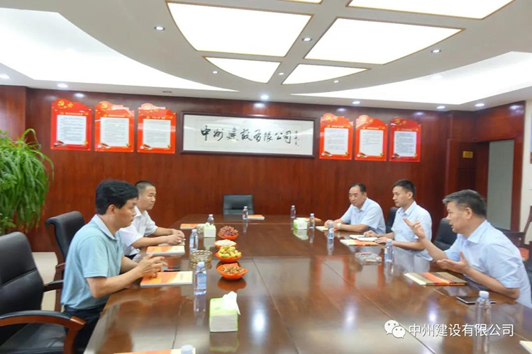 長垣市委常委、常務副市長劉文君到中州建設有限公司調(diào)研指導工作